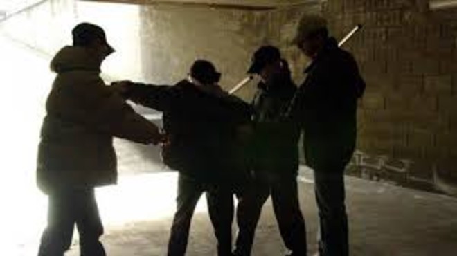 Baby gang in azione nelle piscine, l'appello dei docenti: &quot;Dall’onda del disagio alla spinta educativa&quot;