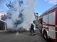 Auto prende fuoco nella zona della stazione di Nichelino, pompieri in azione