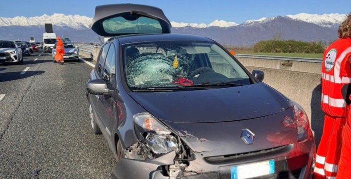 Incidente sul raccordo Torino-Pinerolo: due feriti e traffico rallentato Incidente sul raccordo Torino-Pinerolo: due feriti e traffico rallentato