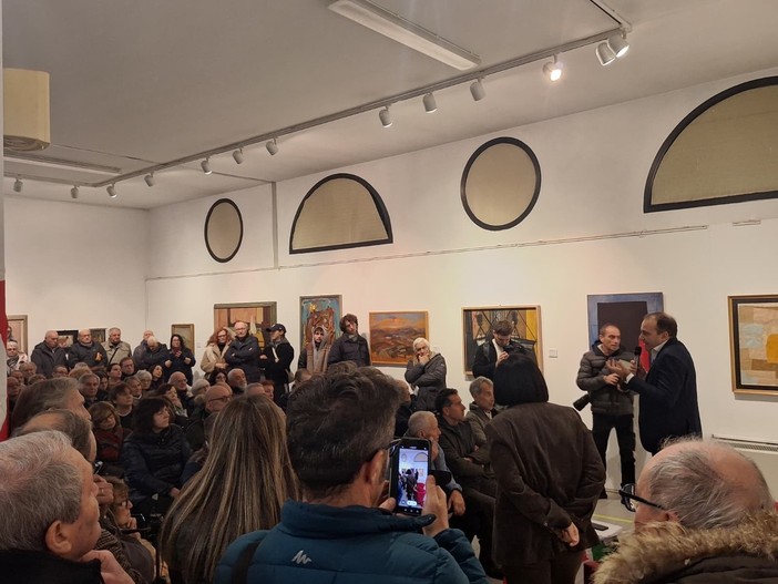 Un momento dell'incontro tra il sindaco e i residenti di Barriera