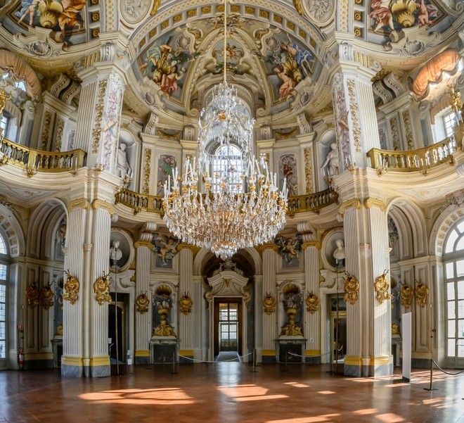 Il Salone d'Onore della Palazzina di Caccia di Stupinigi Il Salone d'Onore della Palazzina di Caccia di Stupinigi