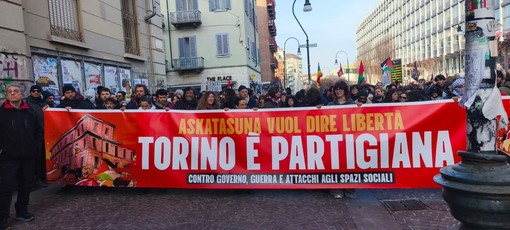 Corteo a favore di Askatasuna