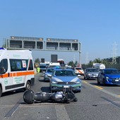 Incidente sulla Tangenziale Nord: moto scivola sull'asfalto tra Collegno e Bruere, traffico congestionato