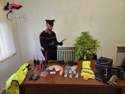 Ispezione dei Carabinieri in due abitazioni di Montalenghe e San Giusto Canavese Ispezione dei Carabinieri in due abitazioni di Montalenghe e San Giusto Canavese