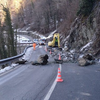 Frana sulla provinciale 32 di Viù: strada riaperta a senso unico alternato