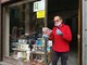 Da oggi i romanzi si sfogliano con mascherina e guanti: riaprono le librerie di Torino