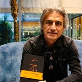 Luciano Ligabue protagonista dell'ultima giornata del Salone Luciano Ligabue protagonista dell'ultima giornata del Salone