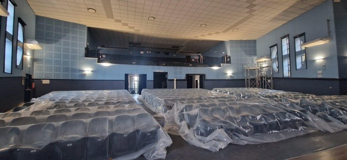 Lavori in corso a Nichelino per dare un nuovo volto al teatro Superga
