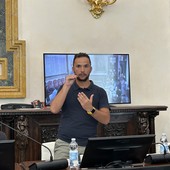 UniTo insegna anche la Lingua dei Segni UniTo insegna anche la Lingua dei Segni