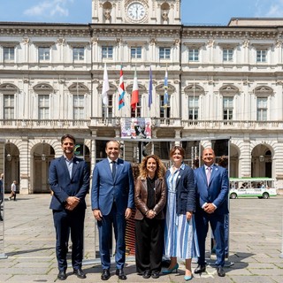 "Look at you!": il Sindaco Lo Russo, l'assessora Foglietta e i vertici Amiat visitano l'installazione