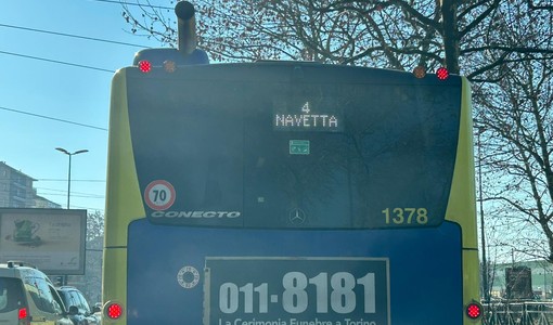 L'immagine di un mezzo della linea 4