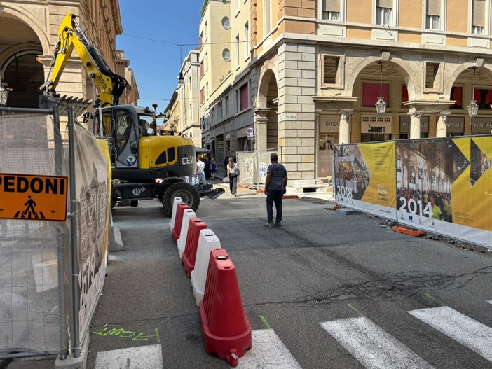 Via Roma pedonale, avanza il cantiere: da lunedì cambia la viabilità