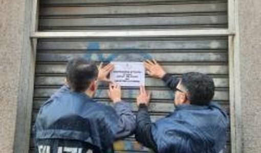 Locale chiuso in via Matteo Pescatore