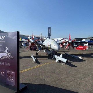 Mezzi Leonardo in esposizione a Le Bourget, a Parigi