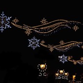 A Piobesi Torinese il Natale 2025 si illumina di solidarietà: luci nelle case, cure gratuite per i bambini