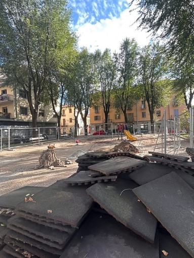 Lavori ai giardini di piazza Moncenisio