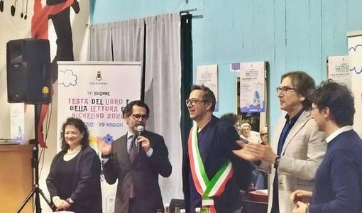 Luca Bianchini chiude a Nichelino una edizione da record per la Festa della Lettura