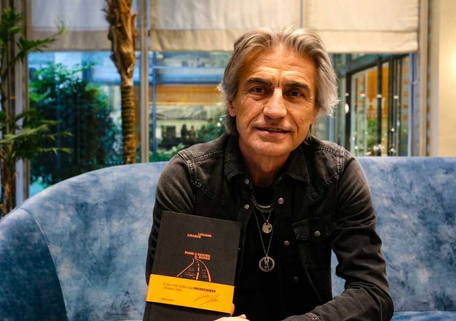 Luciano Ligabue protagonista dell'ultima giornata del Salone Luciano Ligabue protagonista dell'ultima giornata del Salone