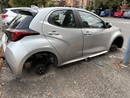 Ladri in azione davanti al Palavela, rubate le gomme a una Yaris Ladri in azione davanti al Palavela, rubate le gomme a una Yaris
