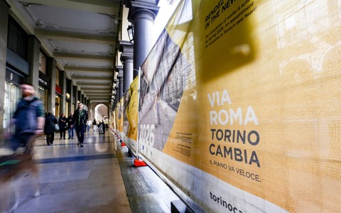 Ultimi passi tra le transenne: via Roma si fa bella (per maggio?)