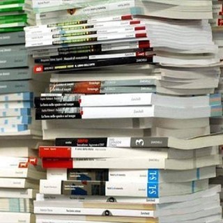 Libri scolastici, ALI lancia l'allarme: &quot;Consegne ancora in ritardo e librai in difficoltà&quot;