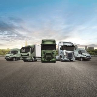 Domenica 15 giugno IVECO sfila per le vie di Torino