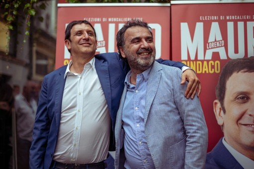 Lorenzo Mauro e Paolo Montagna, nuovo ed ex sindaco di Moncalieri Lorenzo Mauro e Paolo Montagna, nuovo ed ex sindaco di Moncalieri