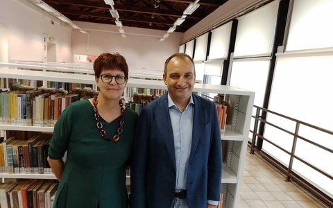 Il sindaco Stefano Lo Russo in visita alla rinnovata biblioteca Passerin