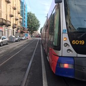 La paura corre sul tram: controllori Gtt minacciati con la pistola sul 4 dopo aver chiesto il biglietto