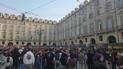 La manifestazione di ieri contro il carovita La manifestazione di ieri contro il carovita