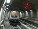 Metro ferma a Bernini da stamattina alle 8: ressa alle fermate dei bus sostitutivi
