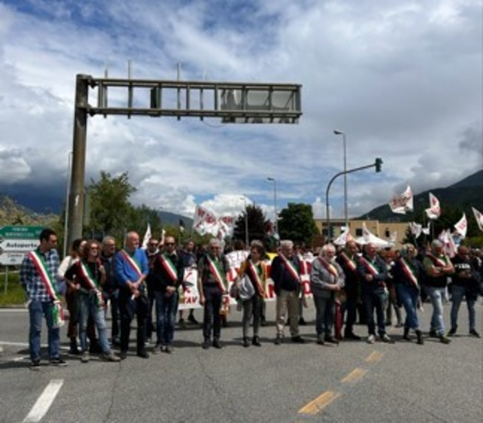 "Fermiamo insieme l'Avigliana-Orbassano": domani la marcia popolare da Sant'Ambrogio "Fermiamo insieme l'Avigliana-Orbassano": domani la marcia popolare da Sant'Ambrogio