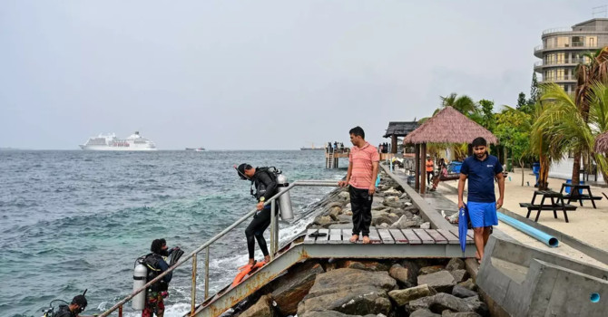 Recuperati i corpi dei sub morti alle Maldive [foto: AdnKronos]