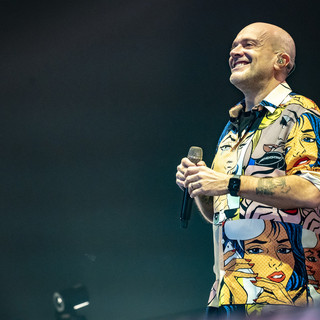 Max Pezzali fa il bis del live all'Allianz Stadium: nuova data per l'estate 2026