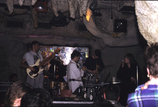 Da Roy Paci a Manuel Agnelli: il docu-film sul Rock Club italiano in anteprima a Torino