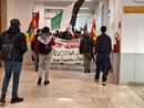 La Digos sigilla l'aula del Politecnico occupata dai Pro Palestina