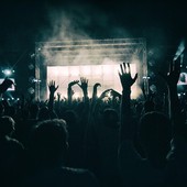 Musica per eventi: come scegliere lo spettacolo giusto per una serata che resti nella memoria