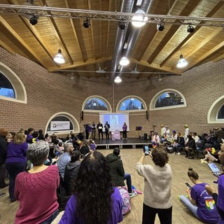 Moncalieri si stringe accanto ai suoi bimbi più piccoli e più forti Moncalieri si stringe accanto ai suoi bimbi più piccoli e più forti