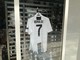 Dal fiore bianconero alla pizza CR7: Torino accoglie Cristiano Ronaldo (VIDEO)