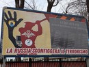 Guerra in Ucraina, comparsi a Torino alcuni manifesti pro Russia Guerra in Ucraina, comparsi a Torino alcuni manifesti pro Russia