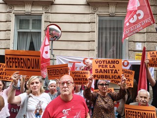Corteo a sostegno del referendum per la Sanità Pubblica