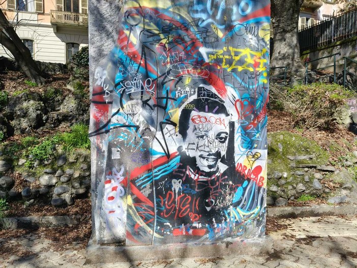 Ucciso perché "troppo felice": appello per ripulire il murales per Stefano Leo Ucciso perché "troppo felice": appello per ripulire il murales per Stefano Leo