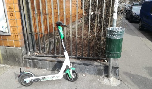 Foto d'archivio di un monopattino elettrico