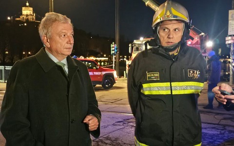 Cronaca degli ultimi secondi del bus finito nel Po: &quot;Manovra insolita&quot;