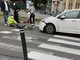 Incidente in piazza Rivoli, scontro tra un’auto e una bici Incidente in piazza Rivoli, scontro tra un’auto e una bici