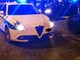 Torino, al volante con il cellulare passa con il semaforo rosso: 600 euro di multa