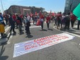 Manifestazione davanti al Grattacielo della Regione