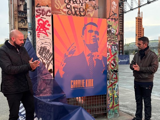 A Parco Dora un'opera in memoria di Charlie Kirk, l'omaggio del festival di destra