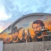 Il murale dedicato a Terence Hill e Bud Spencer Il murale dedicato a Terence Hill e Bud Spencer