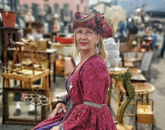 Chivasso rilancia il Mercà d’la Tola: via il bando per il mercato dell’antiquariato, del collezionismo e del vintage Chivasso rilancia il Mercà d’la Tola: via il bando per il mercato dell’antiquariato, del collezionismo e del vintage